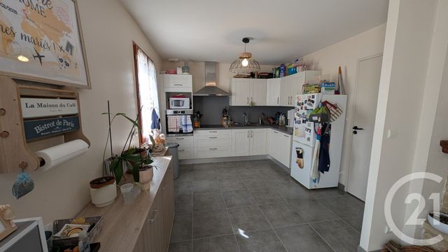 maison à louer - 4 pièces - 82.27 m2 - CHATEAUDUN - 28 - CENTRE - Century 21 Doussain Philippon Immobilier