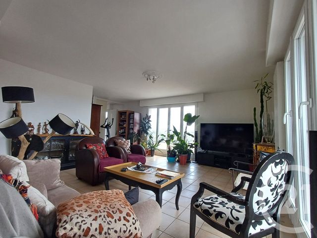 Appartement F5 à vendre - 5 pièces - 137.6 m2 - CHATEAUDUN - 28 - CENTRE - Century 21 Doussain Philippon Immobilier