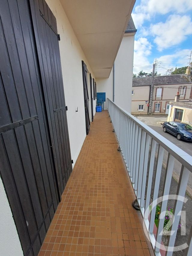Appartement à vendre - 2 pièces - 45.51 m2 - CHATEAUDUN - 28 - CENTRE - Century 21 Doussain Philippon Immobilier