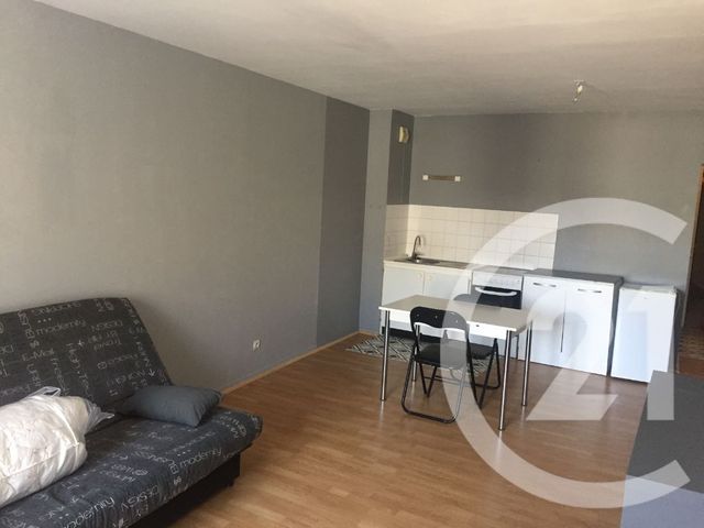 Appartement Studio à louer - 1 pièce - 28.03 m2 - CHATEAUDUN - 28 - CENTRE - Century 21 Doussain Philippon Immobilier