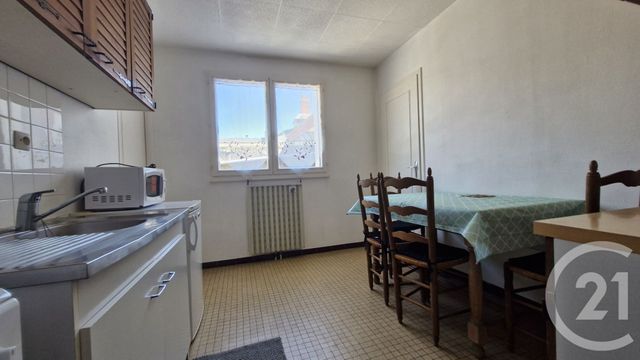 Appartement F1 à vendre - 1 pièce - 35.79 m2 - CHATEAUDUN - 28 - CENTRE - Century 21 Doussain Philippon Immobilier