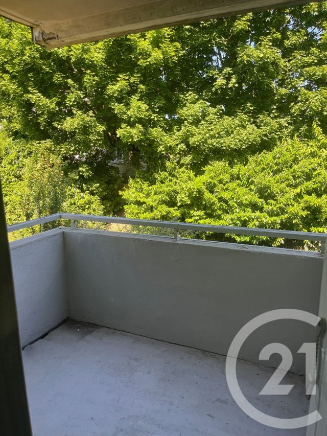 Appartement F4 à vendre - 4 pièces - 71.41 m2 - CHATEAUDUN - 28 - CENTRE - Century 21 Doussain Philippon Immobilier