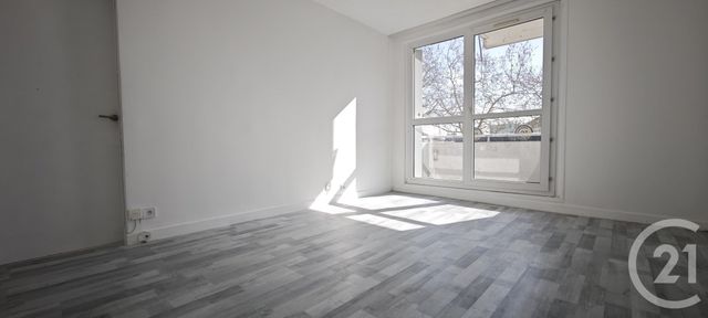 Appartement F4 à vendre - 4 pièces - 71.41 m2 - CHATEAUDUN - 28 - CENTRE - Century 21 Doussain Philippon Immobilier