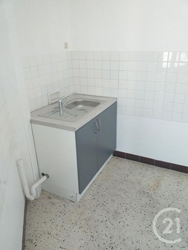 Appartement à louer - 3 pièces - 60.89 m2 - BONNEVAL - 28 - CENTRE - Century 21 Doussain Philippon Immobilier