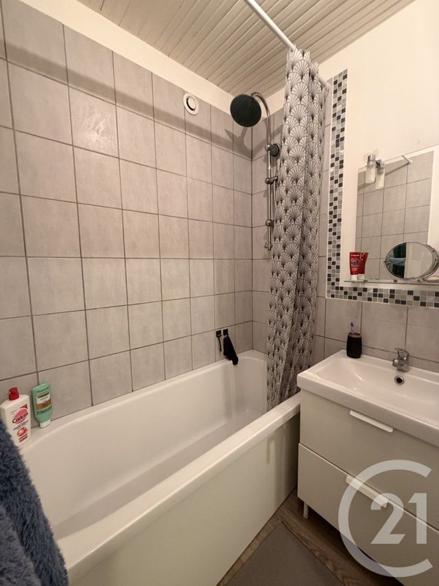 maison à louer - 3 pièces - 60.0 m2 - BONNEVAL - 28 - CENTRE - Century 21 Doussain Philippon Immobilier