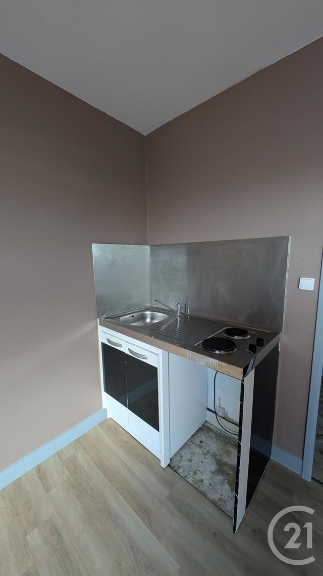 Appartement F1 à louer - 1 pièce - 16.72 m2 - CHATEAUDUN - 28 - CENTRE - Century 21 Doussain Philippon Immobilier