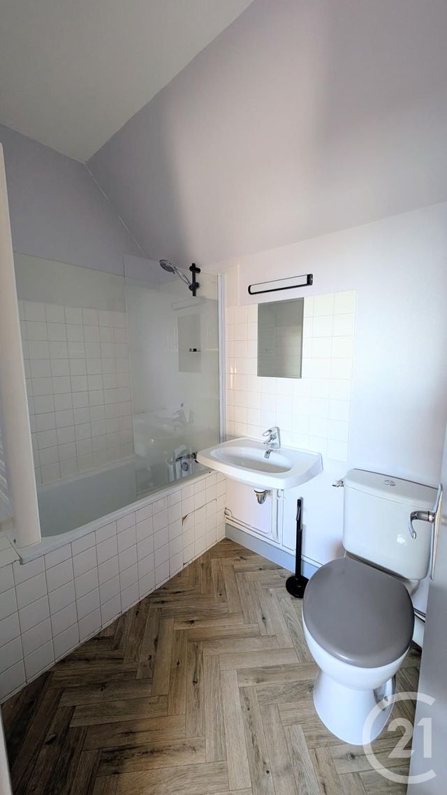 Appartement F1 à louer - 1 pièce - 16.72 m2 - CHATEAUDUN - 28 - CENTRE - Century 21 Doussain Philippon Immobilier