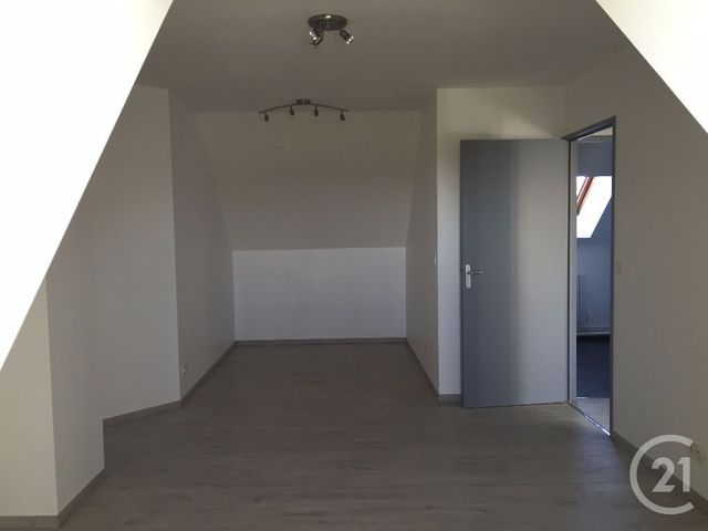 maison à louer - 4 pièces - 72.0 m2 - ST DENIS LES PONTS - 28 - CENTRE - Century 21 Doussain Philippon Immobilier