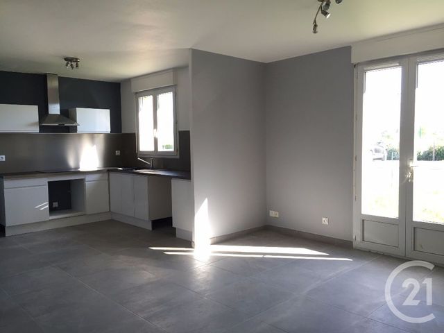 maison à louer - 4 pièces - 72.0 m2 - ST DENIS LES PONTS - 28 - CENTRE - Century 21 Doussain Philippon Immobilier
