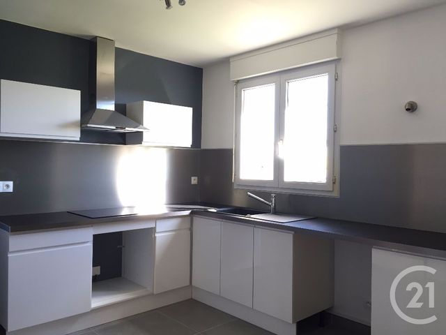 maison à louer - 4 pièces - 72.0 m2 - ST DENIS LES PONTS - 28 - CENTRE - Century 21 Doussain Philippon Immobilier