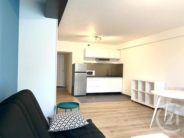 Appartement Studio à louer - 1 pièce - 34.77 m2 - CHATEAUDUN - 28 - CENTRE - Century 21 Doussain Philippon Immobilier