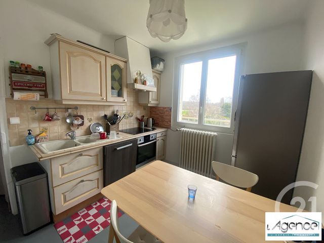 maison à louer - 6 pièces - 116.9 m2 - CLOYES SUR LE LOIR - 28 - CENTRE - Century 21 Doussain Philippon Immobilier