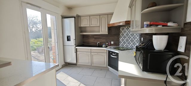 maison à vendre - 5 pièces - 117.93 m2 - CLOYES LES TROIS RIVIERES - 28 - CENTRE - Century 21 Doussain Philippon Immobilier