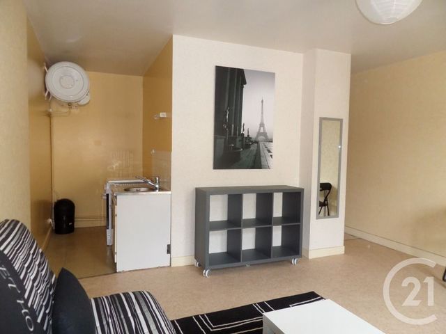 Appartement F1 à louer - 1 pièce - 25.5 m2 - CHATEAUDUN - 28 - CENTRE - Century 21 Doussain Philippon Immobilier