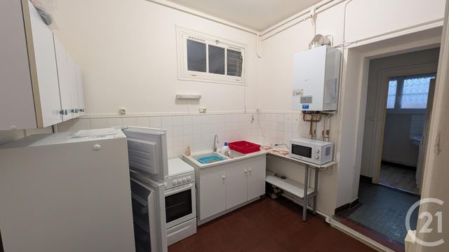 Appartement F2 à louer - 2 pièces - 52.64 m2 - CHATEAUDUN - 28 - CENTRE - Century 21 Doussain Philippon Immobilier