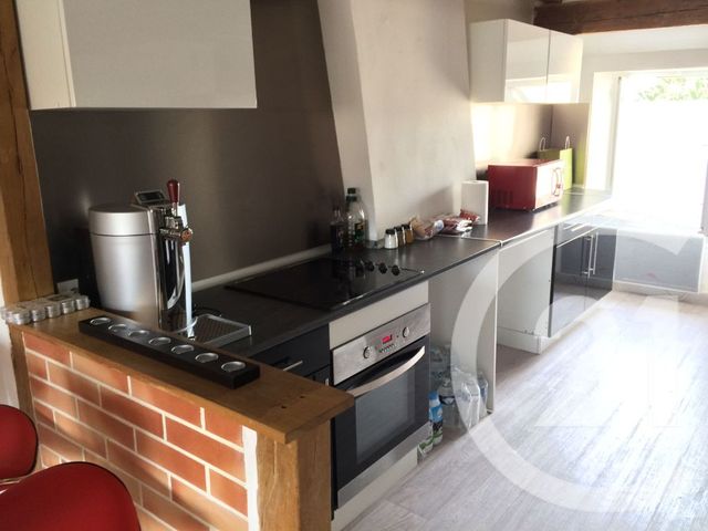 Appartement à louer - 2 pièces - 50.6 m2 - CHATEAUDUN - 28 - CENTRE - Century 21 Doussain Philippon Immobilier