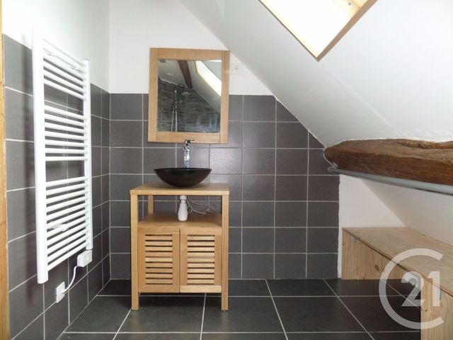 Appartement à louer - 2 pièces - 50.6 m2 - CHATEAUDUN - 28 - CENTRE - Century 21 Doussain Philippon Immobilier