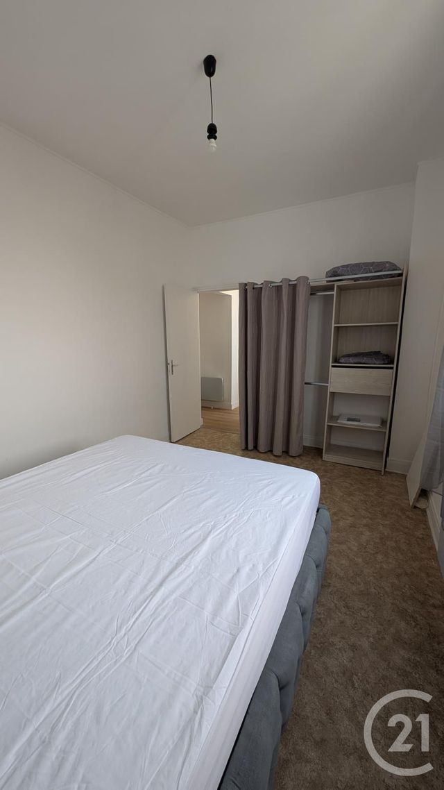 Appartement F3 à louer - 3 pièces - 52.46 m2 - CHATEAUDUN - 28 - CENTRE - Century 21 Doussain Philippon Immobilier