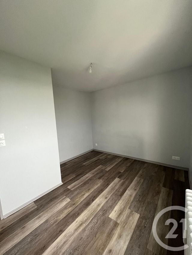 Appartement F3 à vendre - 3 pièces - 66.83 m2 - CHATEAUDUN - 28 - CENTRE - Century 21 Doussain Philippon Immobilier