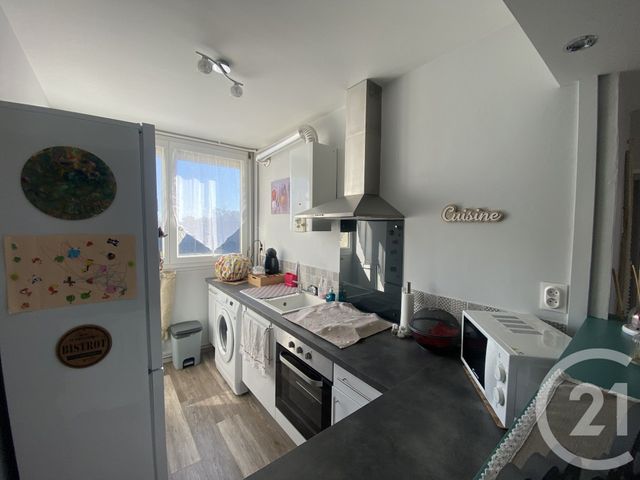 Appartement F3 à vendre - 3 pièces - 66.83 m2 - CHATEAUDUN - 28 - CENTRE - Century 21 Doussain Philippon Immobilier