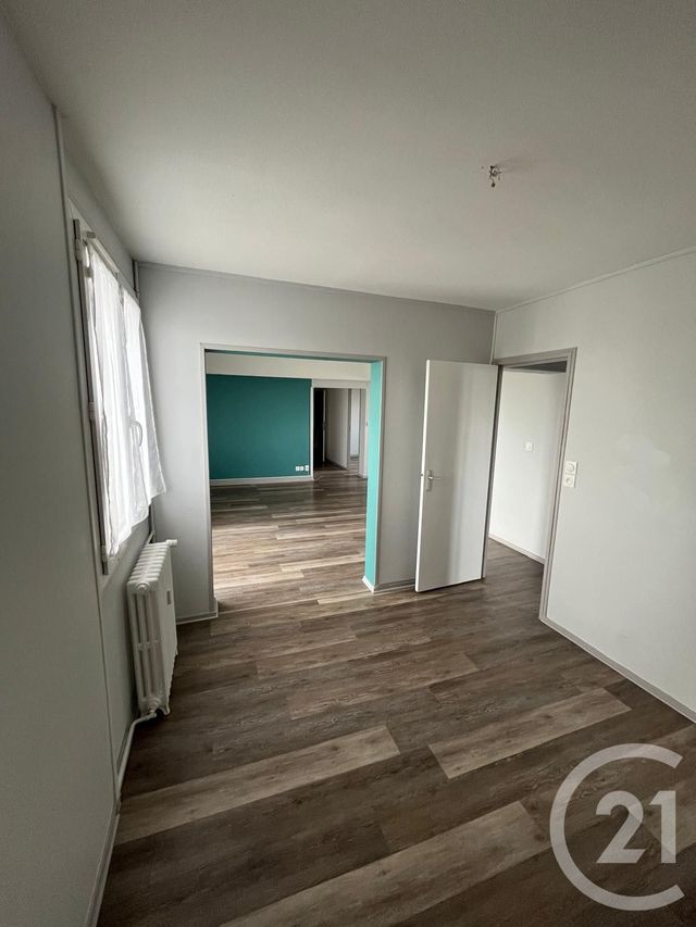 Appartement F3 à vendre - 3 pièces - 66.83 m2 - CHATEAUDUN - 28 - CENTRE - Century 21 Doussain Philippon Immobilier