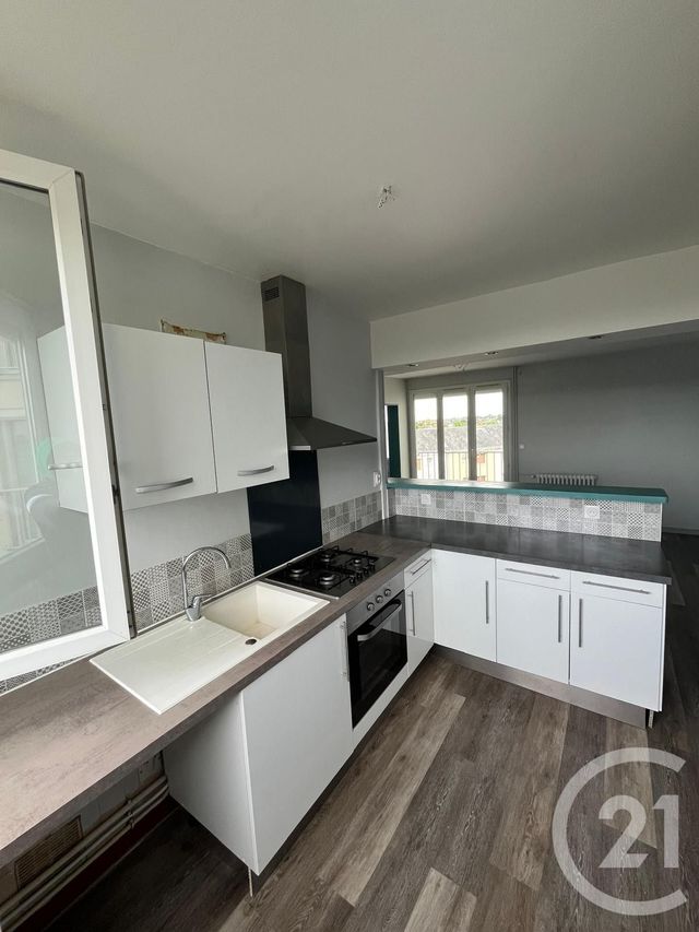 Appartement F3 à vendre - 3 pièces - 66.83 m2 - CHATEAUDUN - 28 - CENTRE - Century 21 Doussain Philippon Immobilier