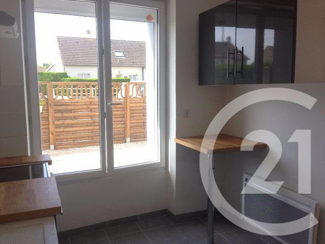 Appartement F3 à louer - 3 pièces - 60.69 m2 - CHATEAUDUN - 28 - CENTRE - Century 21 Doussain Philippon Immobilier