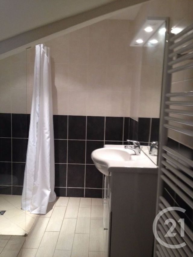 Appartement à louer - 2 pièces - 30.21 m2 - BONNEVAL - 28 - CENTRE - Century 21 Doussain Philippon Immobilier