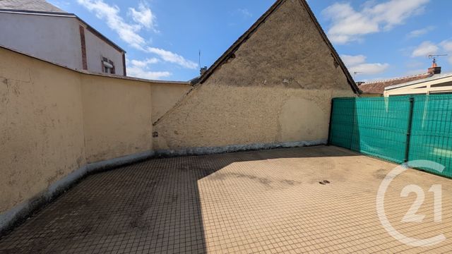 Appartement F2 à louer - 2 pièces - 32.36 m2 - CHATEAUDUN - 28 - CENTRE - Century 21 Doussain Philippon Immobilier