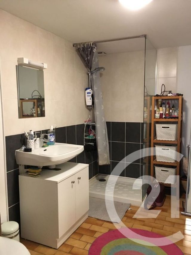 Appartement à louer - 2 pièces - 32.0 m2 - BONNEVAL - 28 - CENTRE - Century 21 Doussain Philippon Immobilier