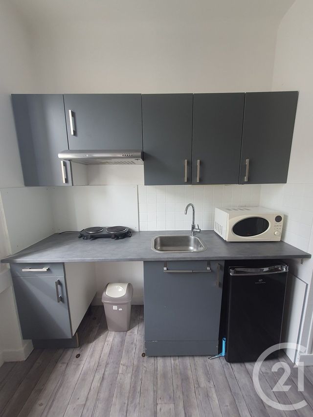 Appartement F2 à louer - 2 pièces - 17.35 m2 - CHATEAUDUN - 28 - CENTRE - Century 21 Doussain Philippon Immobilier