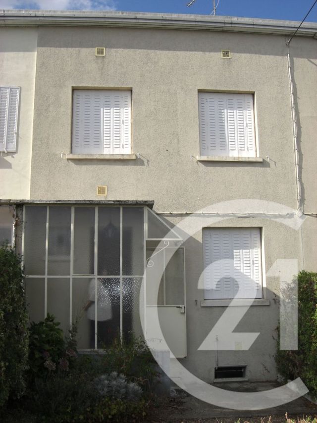 maison à louer - 3 pièces - 54.0 m2 - CHATEAUDUN - 28 - CENTRE - Century 21 Doussain Philippon Immobilier