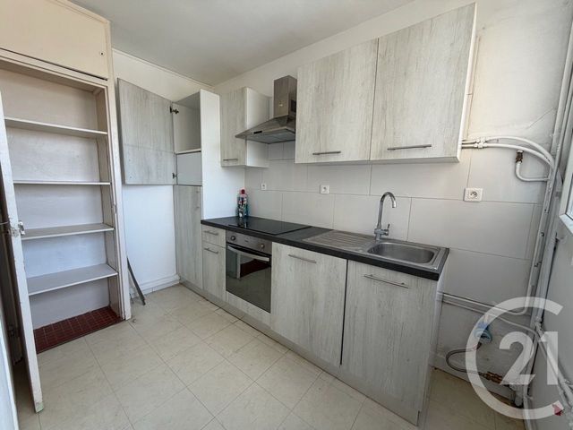 Appartement à vendre - 3 pièces - 70.55 m2 - CHATEAUDUN - 28 - CENTRE - Century 21 Doussain Philippon Immobilier