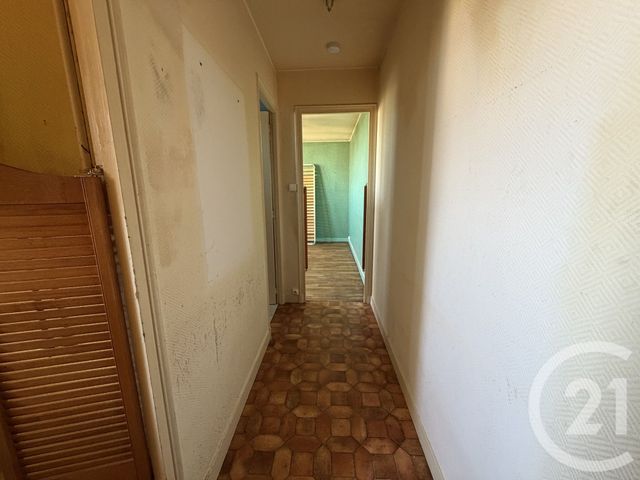 Appartement à vendre - 2 pièces - 37.67 m2 - CHATEAUDUN - 28 - CENTRE - Century 21 Doussain Philippon Immobilier