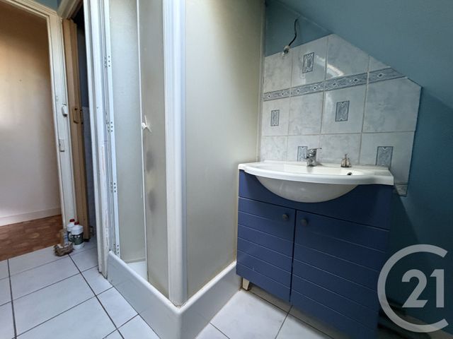 Appartement à vendre - 2 pièces - 37.67 m2 - CHATEAUDUN - 28 - CENTRE - Century 21 Doussain Philippon Immobilier