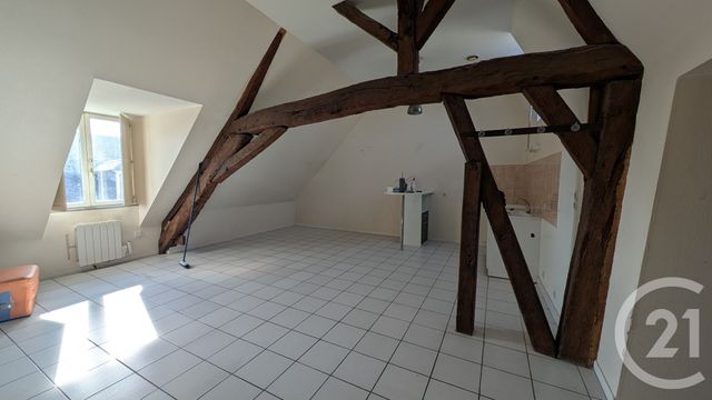 Appartement F2 à louer - 2 pièces - 45.0 m2 - CHATEAUDUN - 28 - CENTRE - Century 21 Doussain Philippon Immobilier