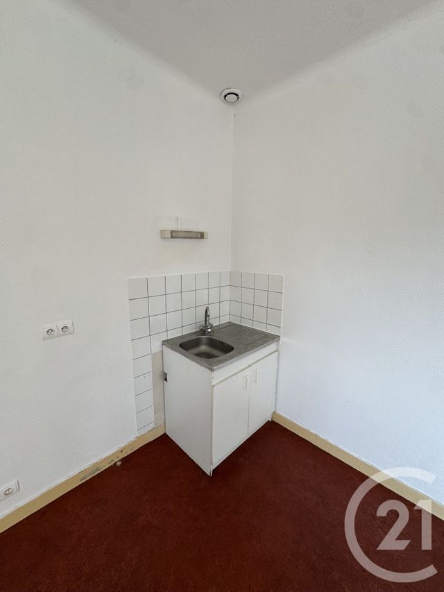 Appartement F2 à louer - 2 pièces - 30.38 m2 - CHATEAUDUN - 28 - CENTRE - Century 21 Doussain Philippon Immobilier