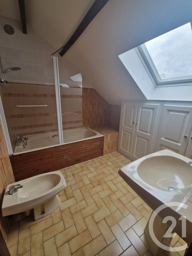 maison à louer - 6 pièces - 156.0 m2 - BONNEVAL - 28 - CENTRE - Century 21 Doussain Philippon Immobilier