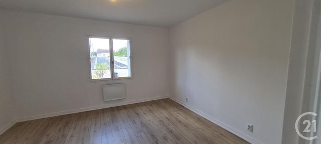 maison à louer - 3 pièces - 71.5 m2 - CHATEAUDUN - 28 - CENTRE - Century 21 Doussain Philippon Immobilier