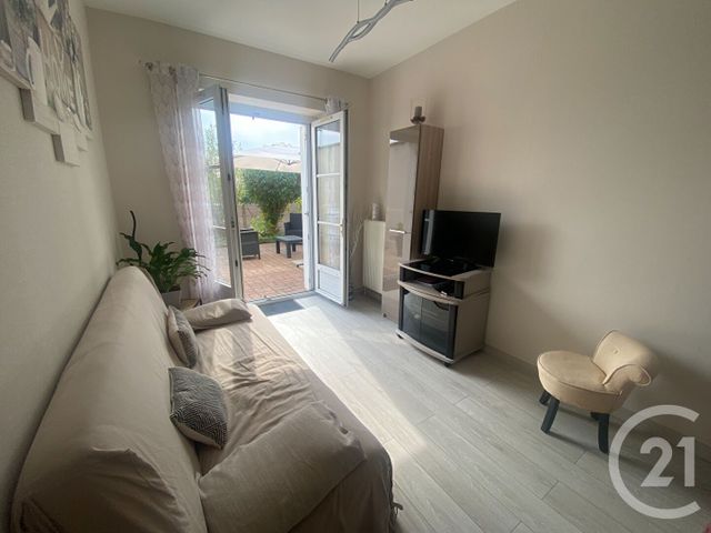 Appartement à louer - 3 pièces - 53.86 m2 - CHATEAUDUN - 28 - CENTRE - Century 21 Doussain Philippon Immobilier