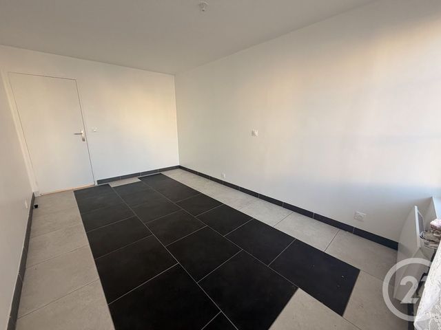 Appartement F2 à louer - 2 pièces - 61.16 m2 - YEVRES - 28 - CENTRE - Century 21 Doussain Philippon Immobilier