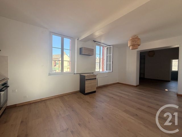 Appartement F3 à louer - 3 pièces - 60.77 m2 - YEVRES - 28 - CENTRE - Century 21 Doussain Philippon Immobilier
