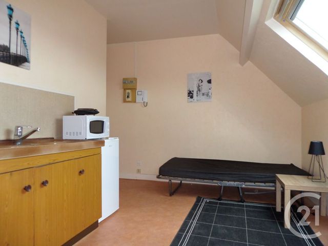 Appartement Studio à louer - 1 pièce - 15.24 m2 - CHATEAUDUN - 28 - CENTRE - Century 21 Doussain Philippon Immobilier