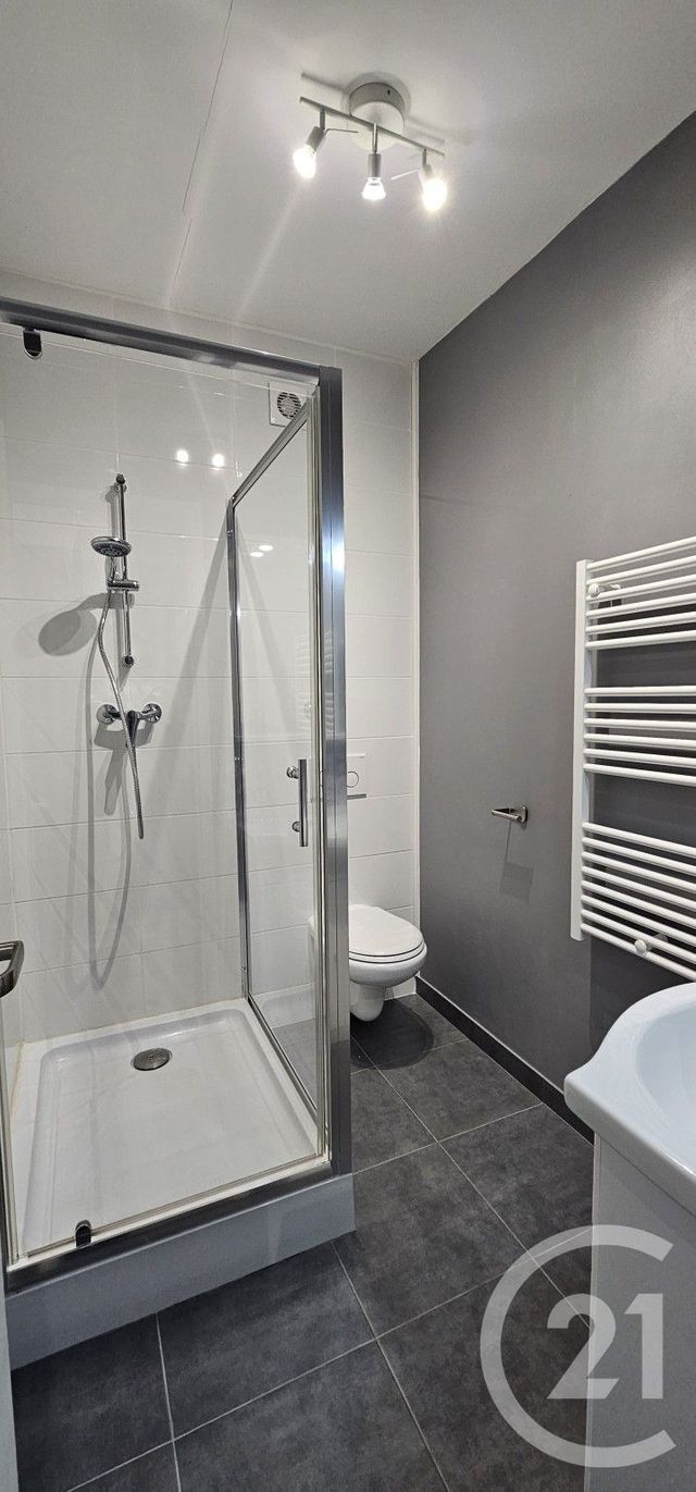 Appartement F3 à louer - 3 pièces - 59.48 m2 - BONNEVAL - 28 - CENTRE - Century 21 Doussain Philippon Immobilier