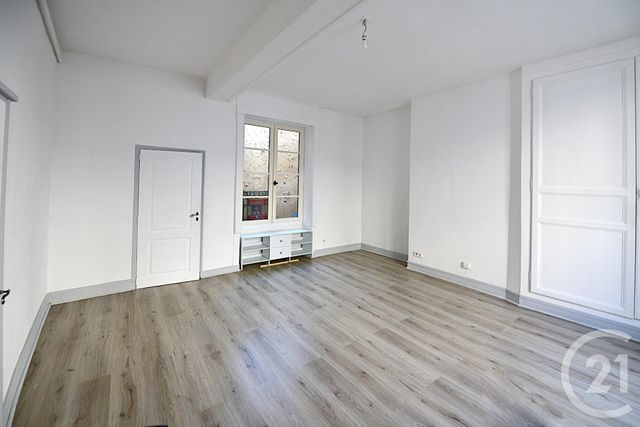 maison à louer - 5 pièces - 115.0 m2 - CHATEAUDUN - 28 - CENTRE - Century 21 Doussain Philippon Immobilier