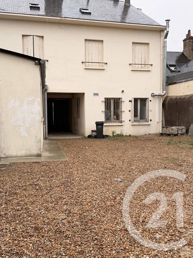 parking à louer - 15.0 m2 - CHATEAUDUN - 28 - CENTRE - Century 21 Doussain Philippon Immobilier
