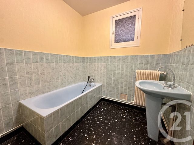 maison à vendre - 5 pièces - 114.05 m2 - YEVRES - 28 - CENTRE - Century 21 Doussain Philippon Immobilier