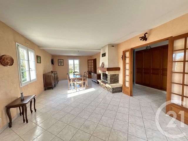 maison à vendre - 5 pièces - 110.11 m2 - YEVRES - 28 - CENTRE - Century 21 Doussain Philippon Immobilier