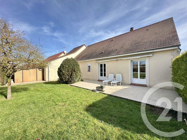 maison à vendre - 5 pièces - 110.11 m2 - YEVRES - 28 - CENTRE - Century 21 Doussain Philippon Immobilier