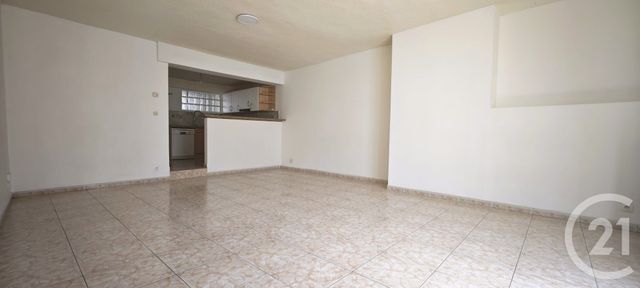 Appartement à vendre - 3 pièces - 95.42 m2 - CHATEAUDUN - 28 - CENTRE - Century 21 Doussain Philippon Immobilier